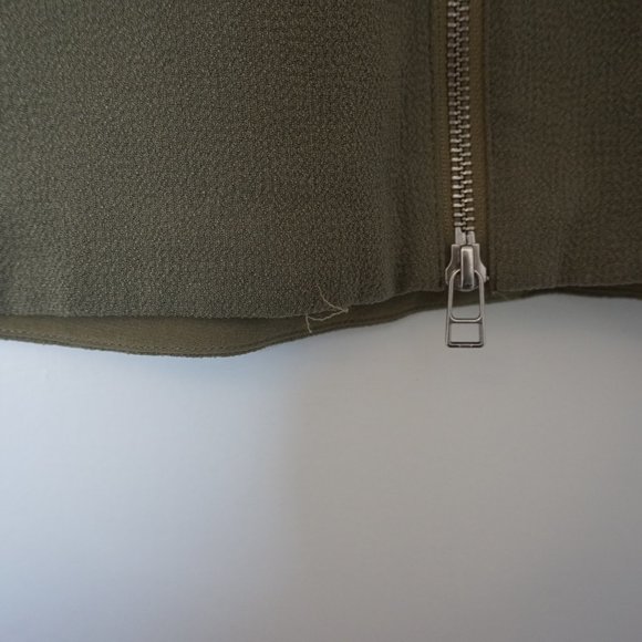 Aritzia Wilfred Mini Skirt, Size 6, Olive Green - Picture 3 of 4